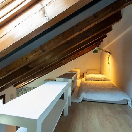 Dante'S Skyloft - Appartamento Loft Novara Stazione Exterior photo