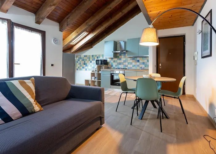Dante\'S Skyloft - Appartamento Loft Novara Stazione