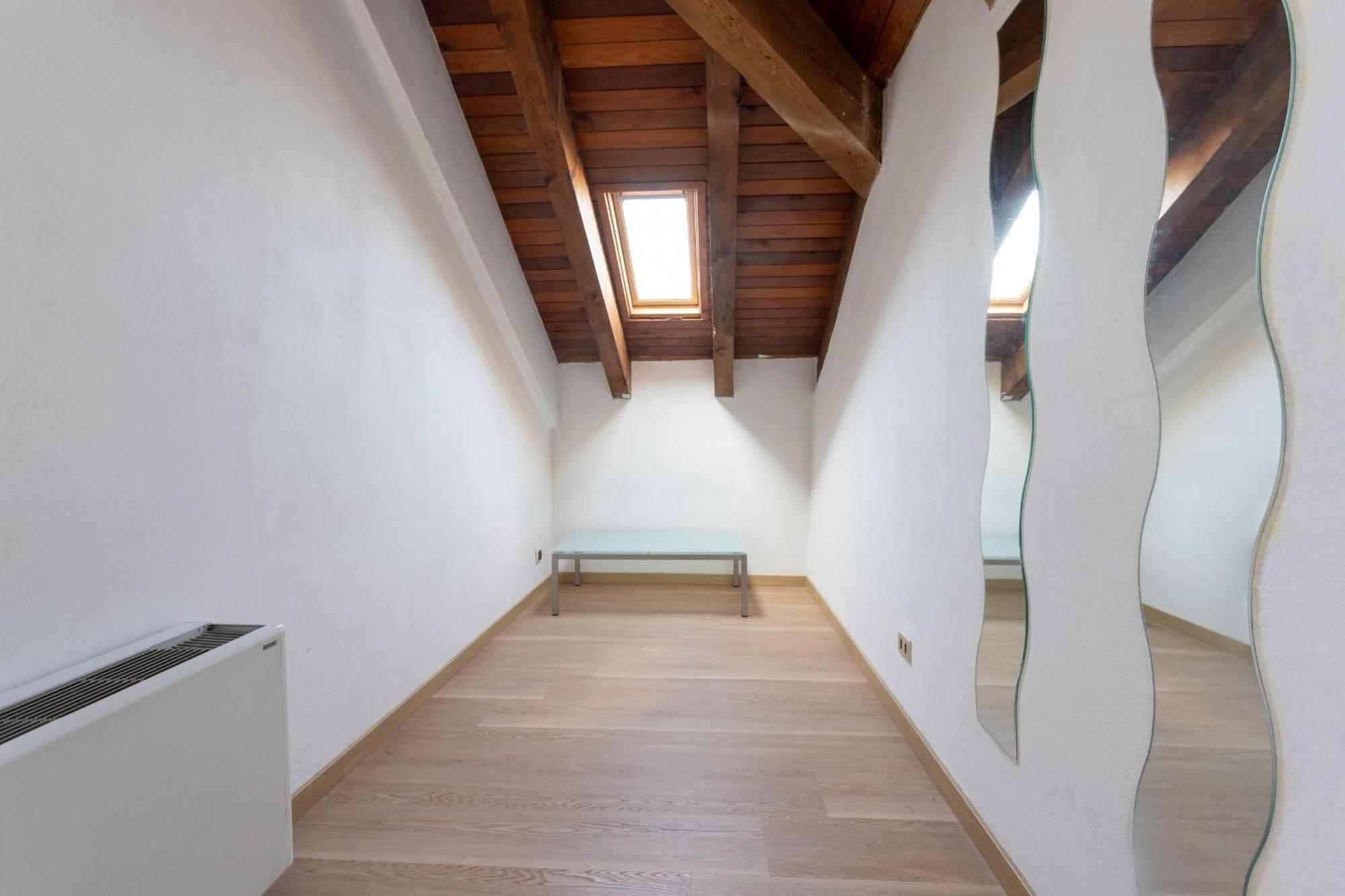 Apartamento Dante's Skyloft - Loft Stazione