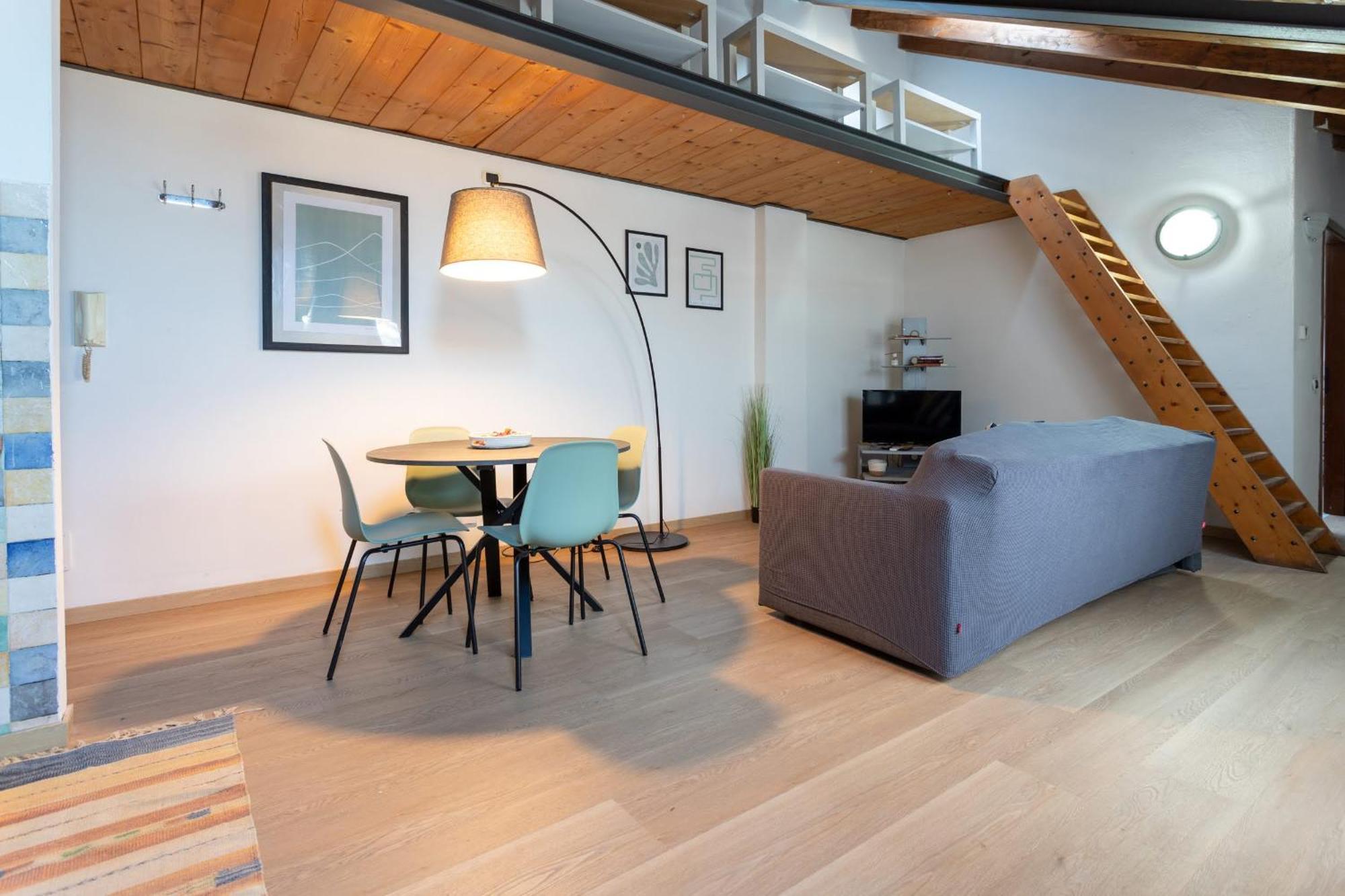 Dante's Skyloft - Loft Stazione * Novara